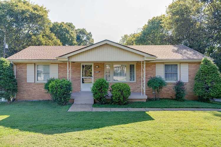 2380 Old Ashland City Rd Clarksville, TN 37043