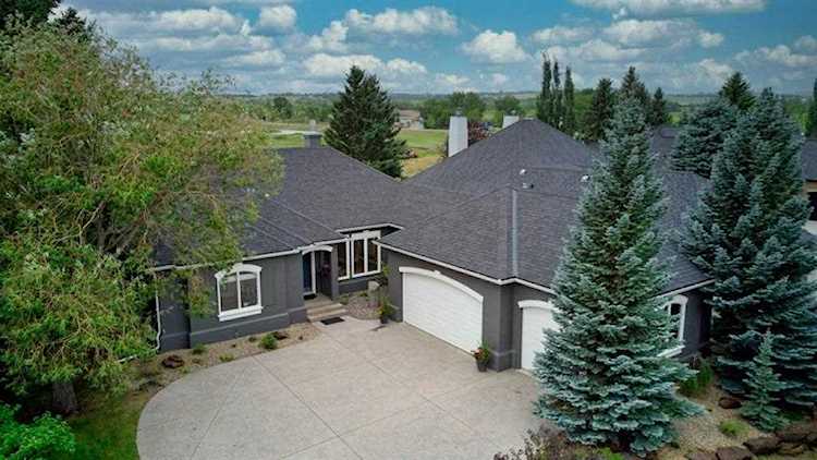 11 Ridge Pointe Dr Heritage Pointe, AB T1S 4H1