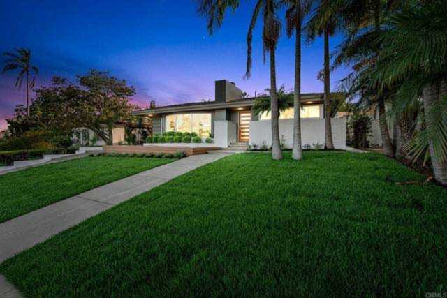 3615 Plumosa Point Loma, CA 92106