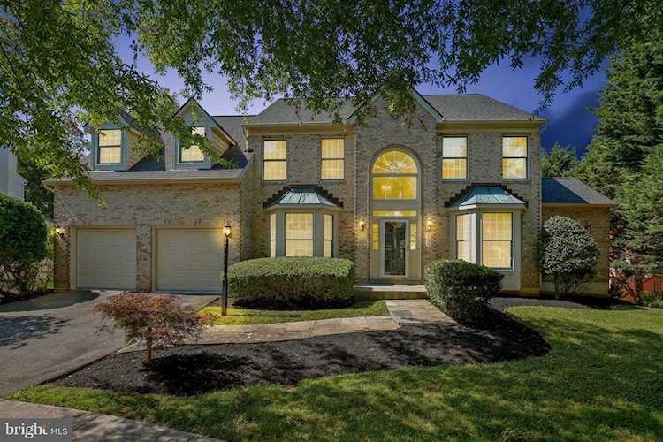 10 China Rose Ct Rockville, MD 20850 | MLS® MDMC2002416 Photo 1
