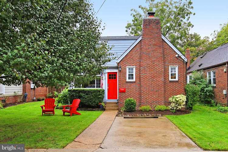 507 Wakefield St S Arlington, VA 22204