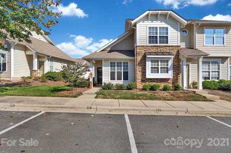 119 Chimney Rock Ln Fort Mill, SC 29708