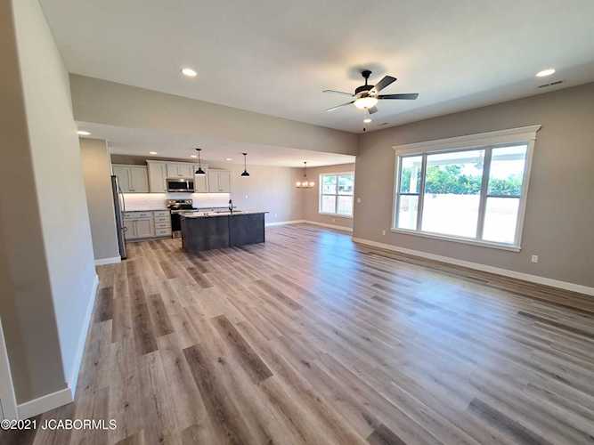 4965 Republic Dr Ashland, MO 65010