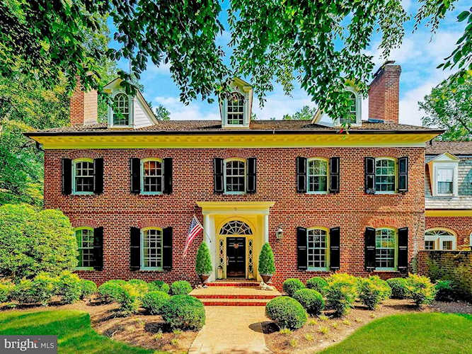 5 Eagle Ridge Ct Bethesda, MD 20817
