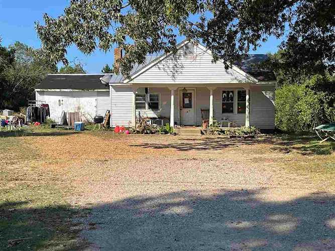 250 Oak StHardin CountySavannahThis home has 4 bedrooms and inside city limit with over 1/2 an acre lot. This would be a great...Hardin10109726TNN/A38372home for sale$69,900 Photo 1