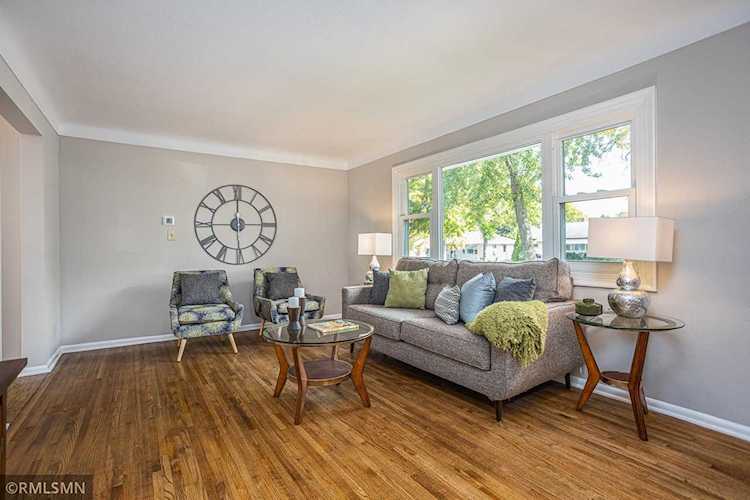 1215 Stryker Avenue West Saint Paul, MN 55118