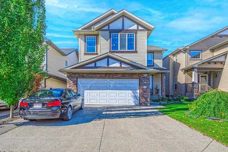 149 Pantego Rd Calgary, AB T3K 0B8