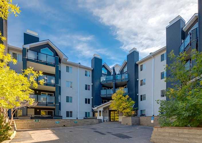30 Sierra Morena Mews SW #414 Calgary, AB T3H 3K7