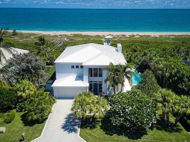 840 Crescent Beach Rd Vero Beach, FL 32963