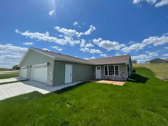 2407 Aspen Lane Rd Decorah, IA 52101