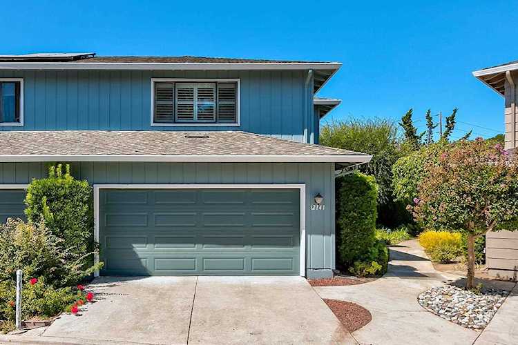 12141 Atrium Dr Saratoga, CA 95070