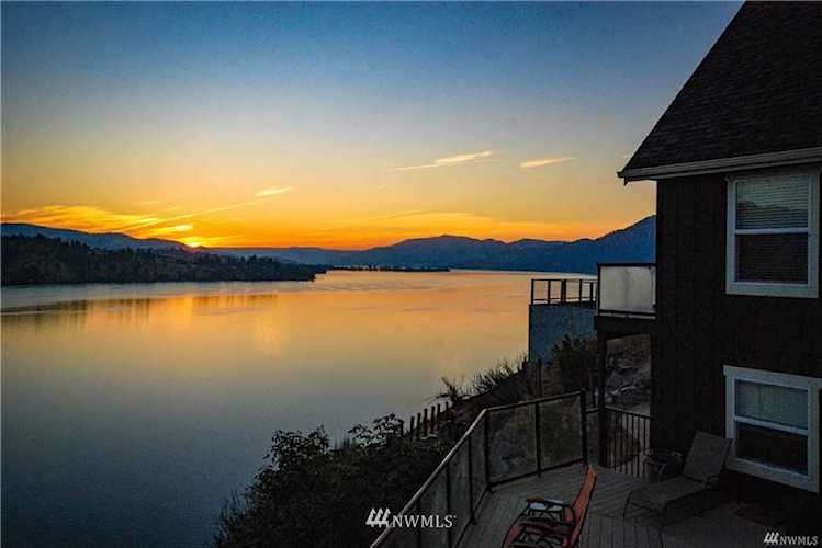 10490 S Lakeshore Rd Chelan, WA 98816