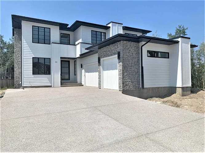 31 Rockford Park NW Calgary, AB T3G 0E1