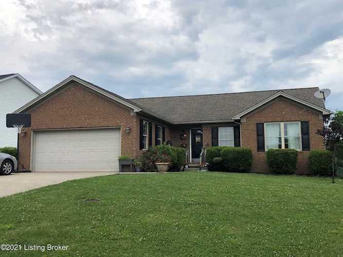 102 Spring Oak Dr Eminence, KY 40019 | MLS 1588772 Photo 1