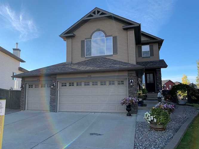 18 Henderson Court Spruce Grove, AB T7Z 1C4