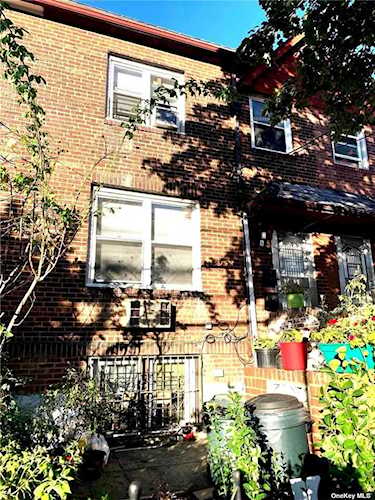 24-07 37th Avenue Long Island City, NY 11101
