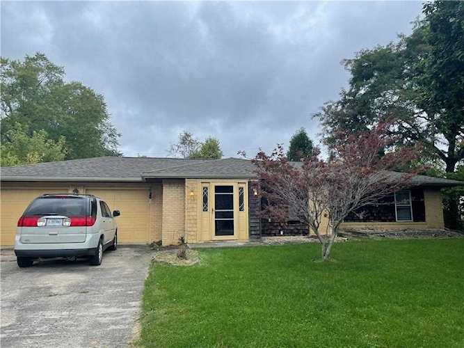 309 S Pasture Ln Muncie, IN 47304