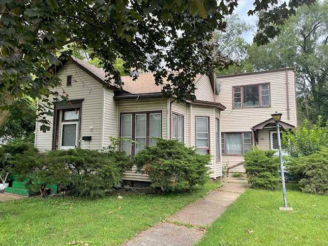 327 3rd Ave Joliet, IL 60433