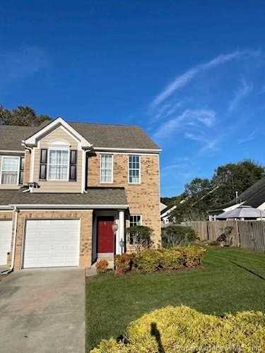 117 Emily Ln Yorktown, VA 23690
