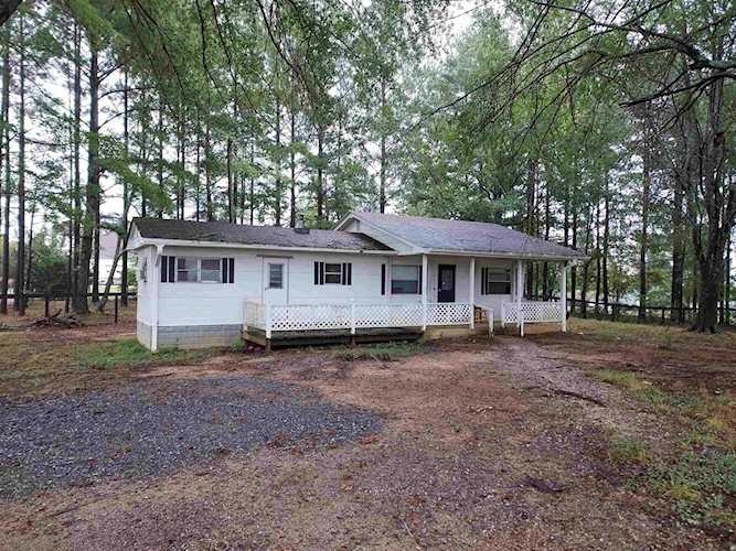 836 Moore Rd. Tryon, NC 28782