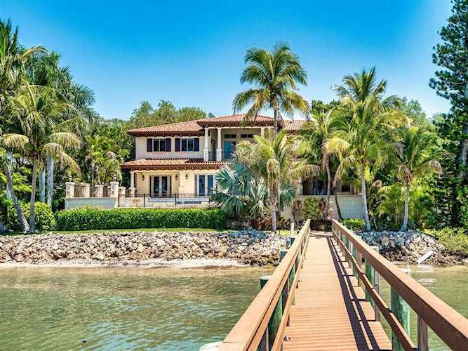 1486 Hillview Dr Sarasota, FL 34239