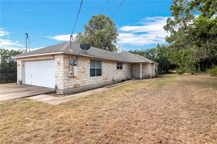 22327 Briarcliff DR Spicewood, TX 78669