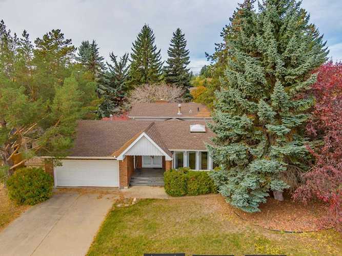 8404/8406 134 Street Edmonton, AB T5R 0B4