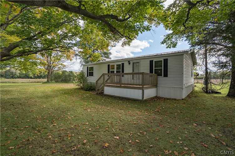 5818 Whittaker Rd Martinsburg, NY 13404