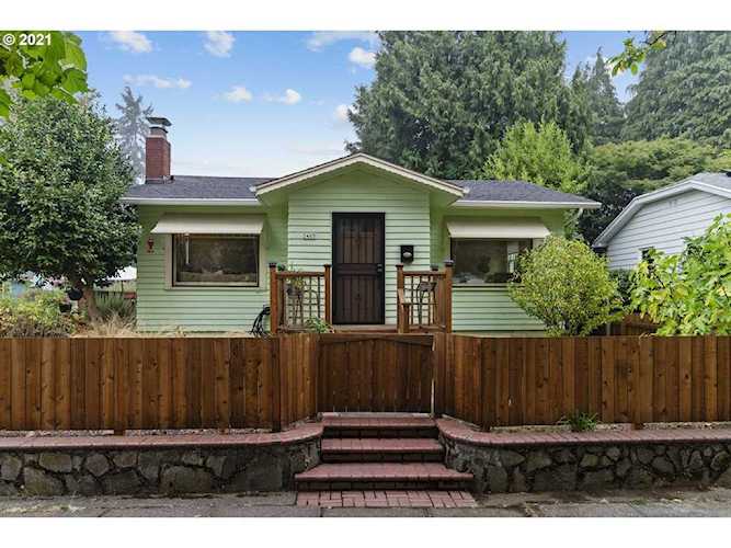 3405 NE Ainsworth St Portland, OR 97211