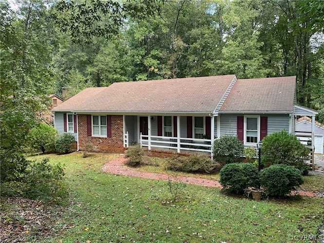 10206 Windbluff Dr Henrico, VA 23238 | MLS 2130674 Photo 1