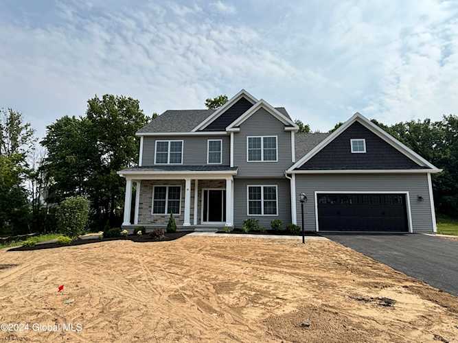 2 Essie Ln Troy, NY 12180