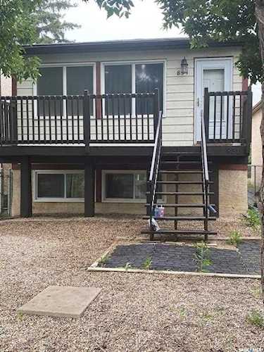 831 Athol St Regina, SK S4T 3M3
