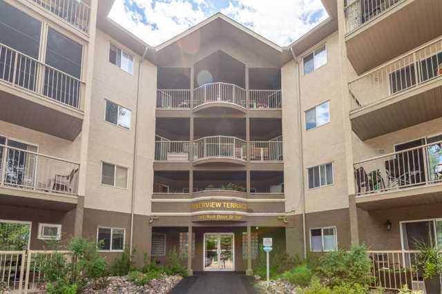 245 Red Deer Dr SW Medicine Hat, AB T1A 8