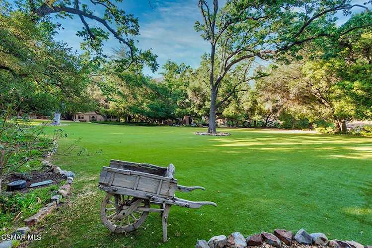 3272 Triunfo Canyon Rd Agoura Hills, CA 91301