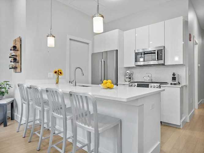 121 Portland St #207 Boston, MA 02114