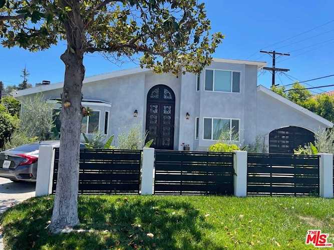 18054 Valley Vista Blvd Encino, CA 91316
