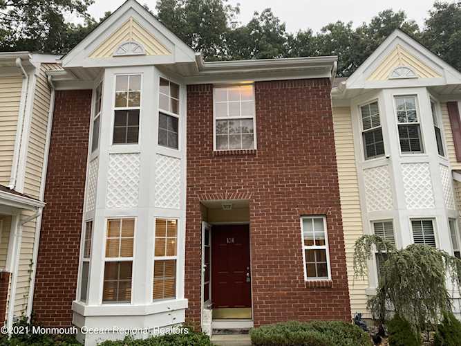 131 Lexington Ct Holmdel, NJ 07733