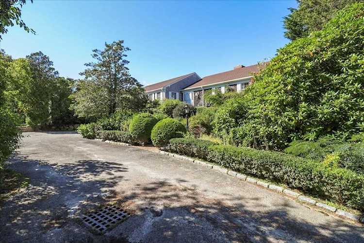 34 Wigwam Rd Falmouth, MA 02540