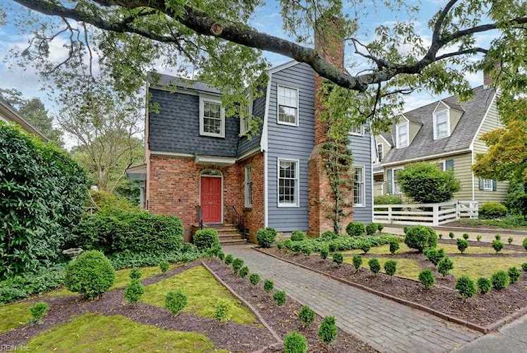 512 S England St Williamsburg, VA 23185