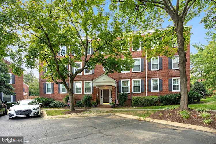 4717 31st St #B1 Arlington, VA 22206