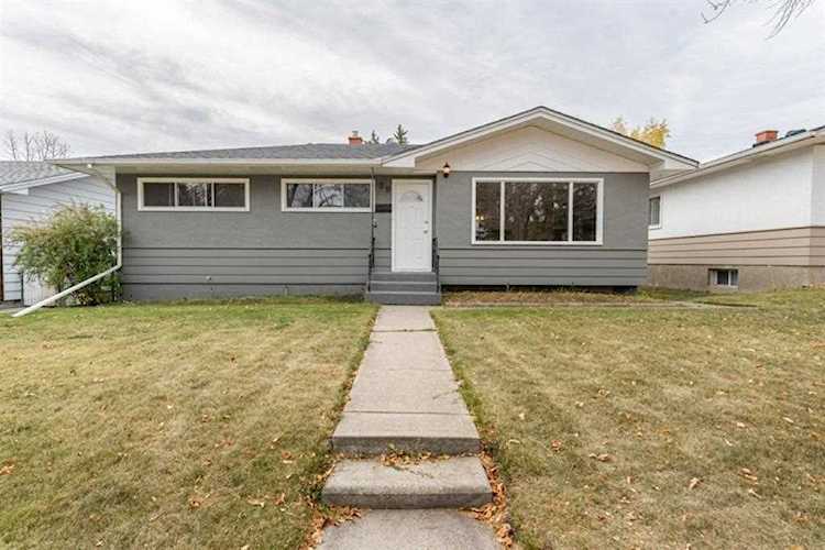 99 Flavelle Rd SE Calgary, AB T2H 1E8