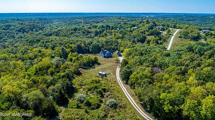 1218 E Cedar Tree Ln Hartsburg, MO 65039