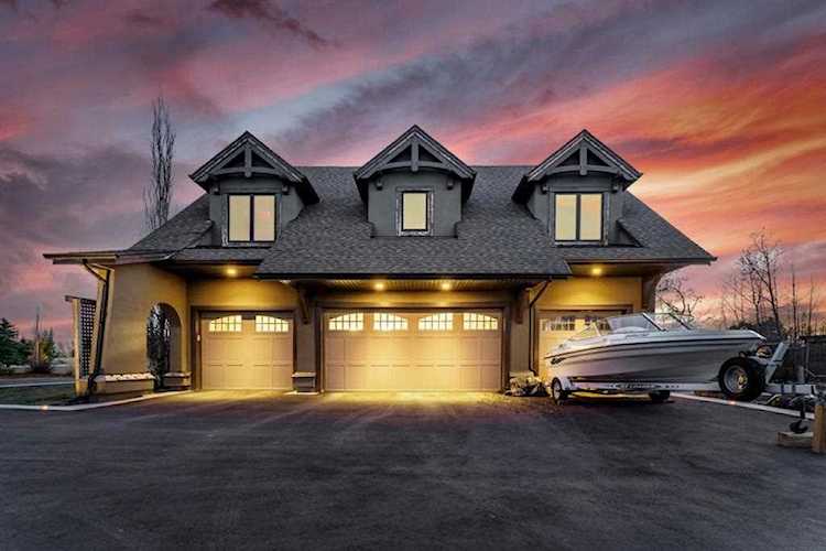 9 Grandview Grove Rural Rocky View County, AB T3Z 0A7