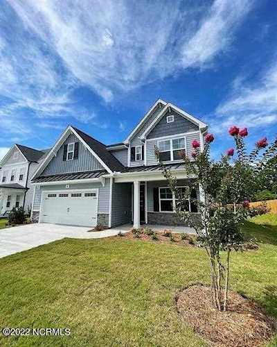68 Man O War Lane Hampstead, NC 28443