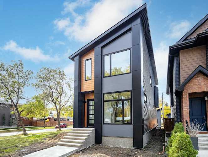 10904 129 Street Edmonton, AB T5M 0X9