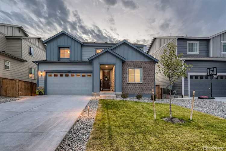 6680 Merrimack Dr Castle Pines, CO 80108