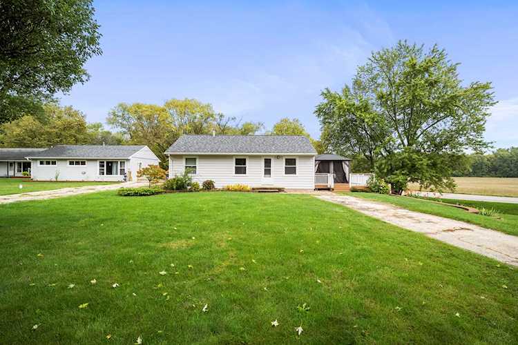 2070 E Old Pine Bluff Rd Morris, IL 60450