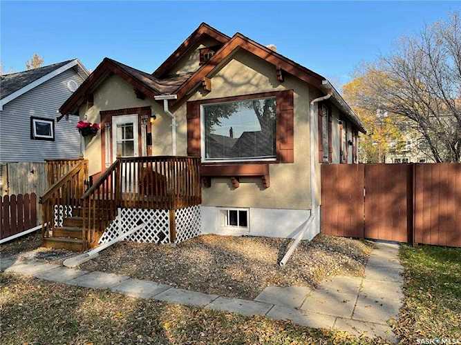 1853 St John St Regina, SK S4P 1S1