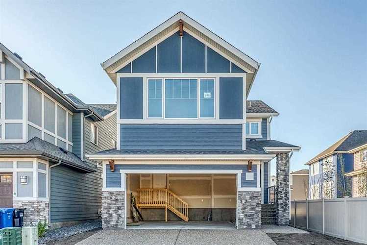 246 West Grove Point SW Calgary, AB T3H 4B4