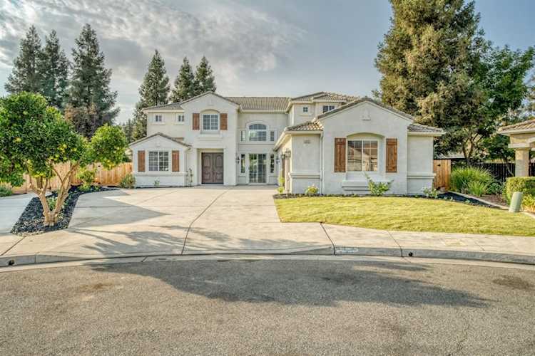 2672 E Granada Avenue Fresno, CA 93720 | MLS 567645 Photo 1